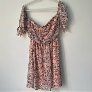 CHARLOTTE RUSSE Off the Shoulder Floral Dress